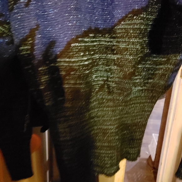 Striking Rochelle Metallic Blue Abstract Knit Sweater - Picture 3 of 13